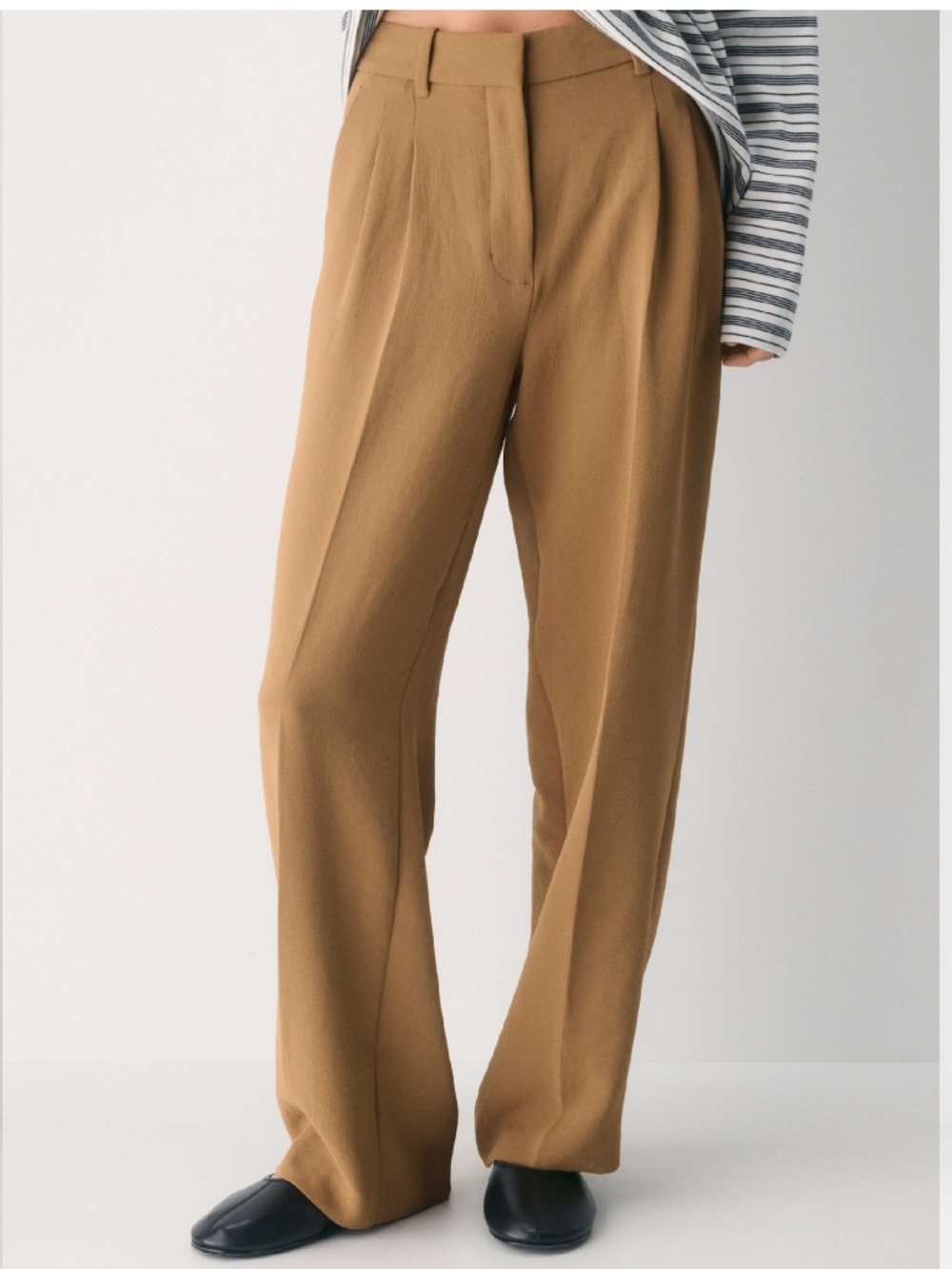 Aritzia Wilfred The Effortless Pant Crepette
